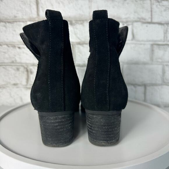 Blondo Boots Iris Waterproof Suede Leather Heel Ankle Booties Black 7.5 - Picture 5 of 11